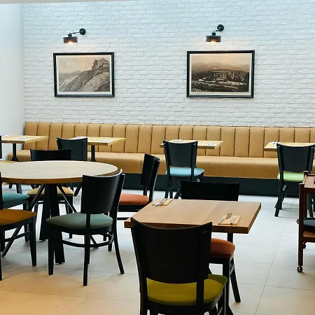 Kazalnica Family&conference 3*