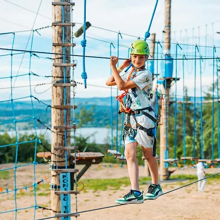 شقة فندقية Kazalnica Family&conference 4*
