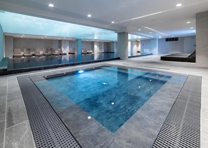 Kazalnica Family&conference Aparthotel